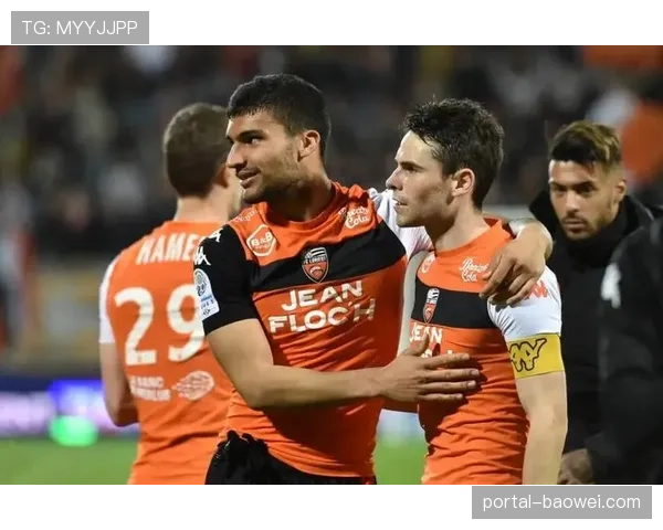 卡采里斯助攻诺亚·卡迪乌破门，洛里昂1-0领先斯特拉斯堡